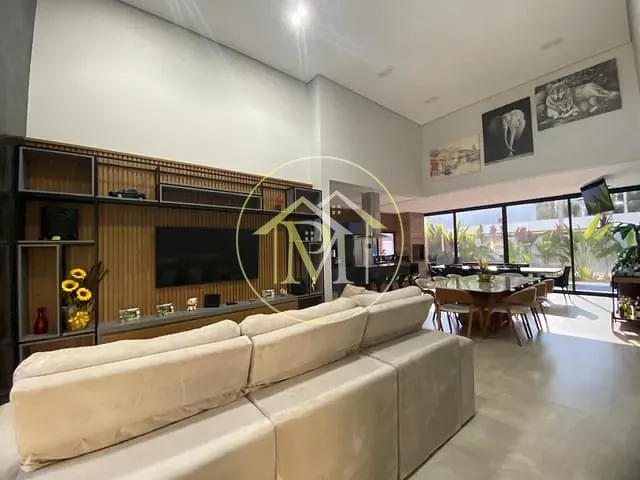 Casa com 400m² 3 quartos e 5 banheiros, à venda, no bairro Parque Campolim em Sorocaba