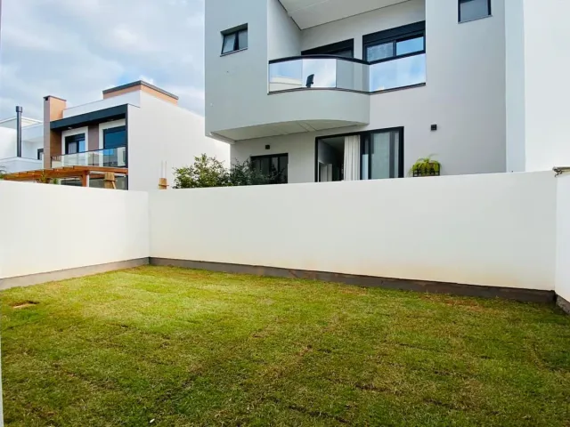 Casa com 185m² 3 quartos e 3 banheiros, à venda, no bairro Beira Rio em Biguaçu