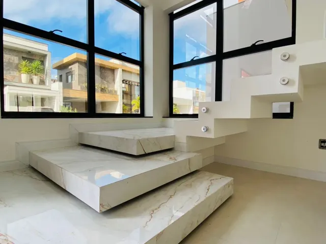 Casa com 185m² 3 quartos e 3 banheiros, à venda, no bairro Beira Rio em Biguaçu