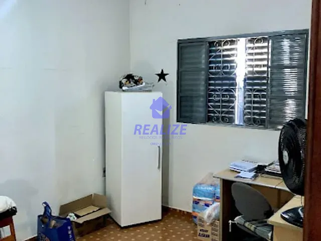 Casa com 317m² 2 quartos e 2 banheiros, à venda, no bairro Jardim Paraiso II em Botucatu