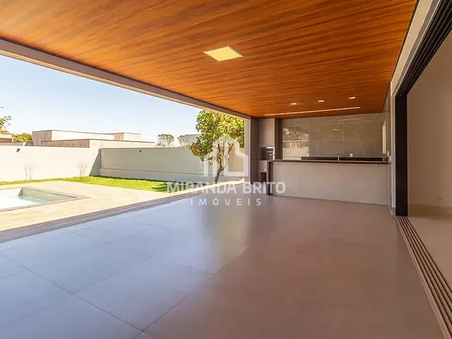 Casa com 1000m² 4 quartos e 5 banheiros, à venda, no bairro Estância Vargem Bonita em Senador Canedo