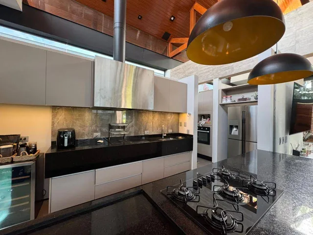 Casa com 677m² 3 quartos e 5 banheiros, para alugar, no bairro Loteamento Alphaville em Londrina