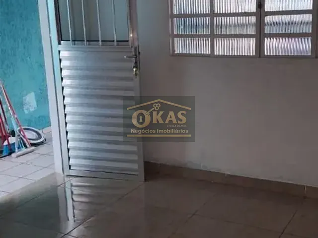 Casa com 125m² 2 quartos e 1 banheiro, à venda, no bairro Jardim Santa Lúcia em Suzano