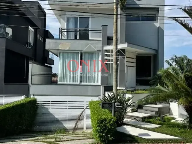 Casa com 300m² 4 quartos e 6 banheiros, à venda, no bairro Parque Residencial Itapeti em Mogi das Cruzes