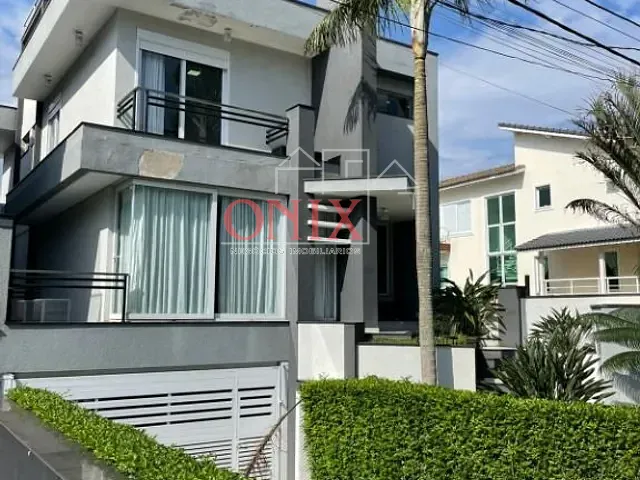 Casa com 300m² 4 quartos e 6 banheiros, à venda, no bairro Parque Residencial Itapeti em Mogi das Cruzes