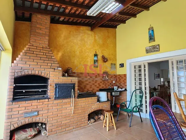 Casa com 400m² 3 quartos e 2 banheiros, à venda, no bairro Jardim Paraíso de Viracopos em Campinas