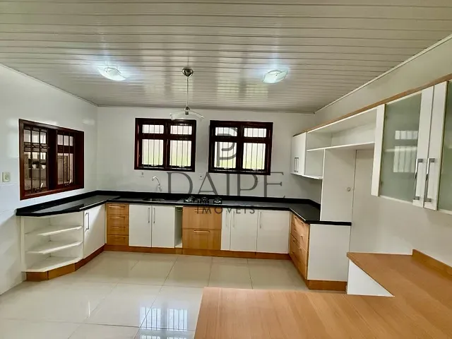 Casa com 456m² 5 quartos e 3 banheiros, à venda, no bairro Imigrante Norte em Campo Bom
