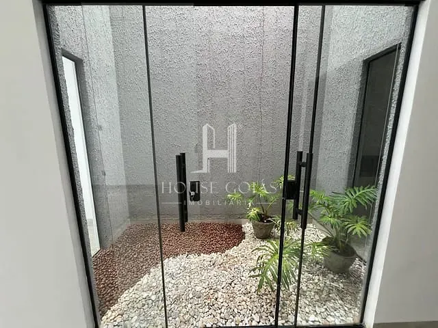 Casa com 300m² 3 quartos e 2 banheiros, à venda, no bairro Residencial Vereda dos Buritis em Goiânia