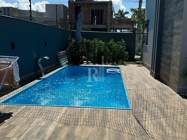 Casa com 360m² 3 quartos e 4 banheiros, à venda, no bairro areias em Tijucas