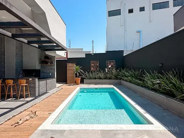 Casa com 349m² 4 quartos e 4 banheiros, à venda, no bairro Colinas Do Parahyba em São José dos Campos