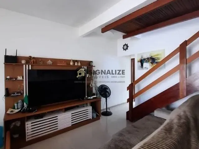 Casa com 105m² 3 quartos e 2 banheiros, à venda, no bairro Caminho de Búzios em Cabo Frio