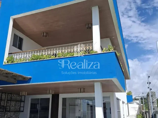 Casa 5 quartos e 3 banheiros, à venda ou para alugar, no bairro São Francisco em Ilhéus