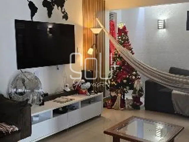 Casa 2 quartos e 2 banheiros, à venda, no bairro Pitimbu em Natal