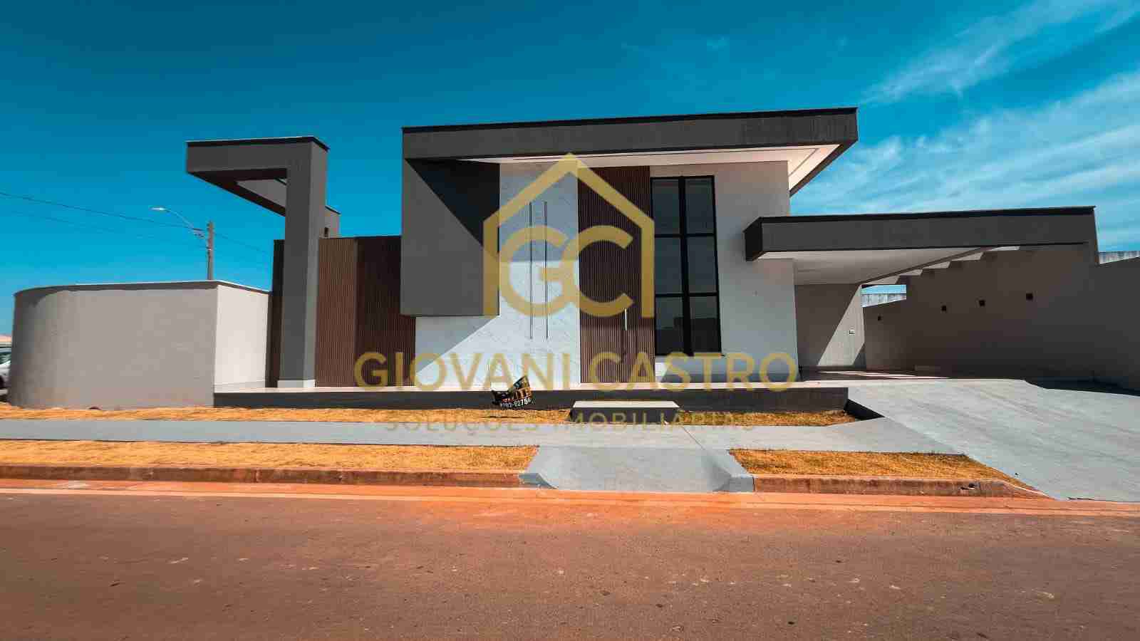 Casa à venda com 3 quartos, 147m² - Foto 1