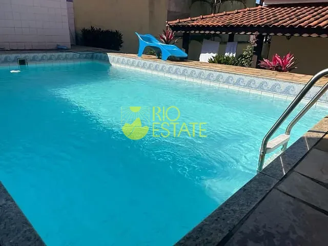 Casa com 375m² 3 quartos e 1 banheiro, à venda, no bairro Cidade Jardim Itatiaia em Itatiaia