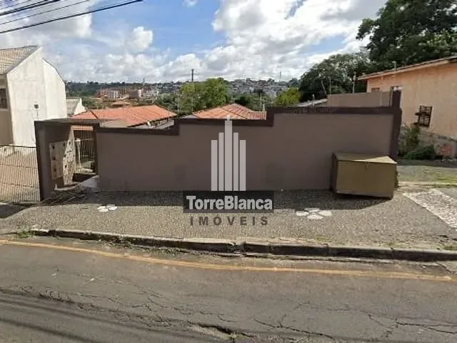 Casa com 166m² 3 quartos e 1 banheiro, à venda, no bairro Uvaranas em Ponta Grossa