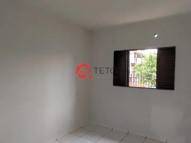 Casa 2 quartos e 1 banheiro, para alugar, no bairro RES COPACABANA II em Atalaia