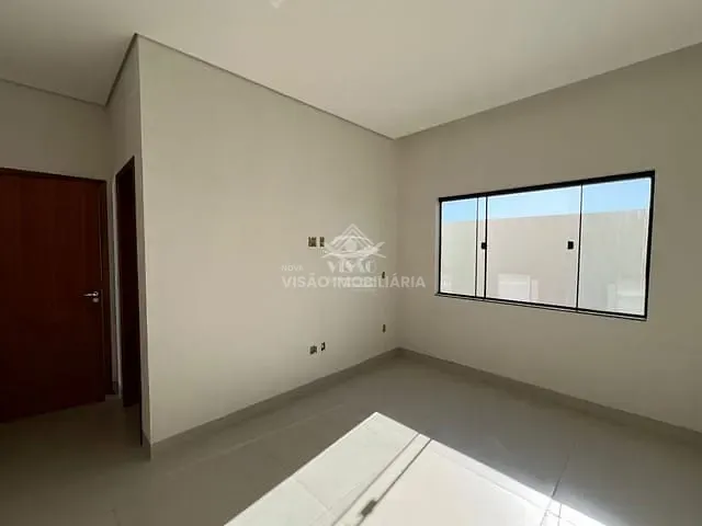 Casa com 300m² 1 quarto e 1 banheiro, à venda, no bairro Sonhalto Videira em Sinop