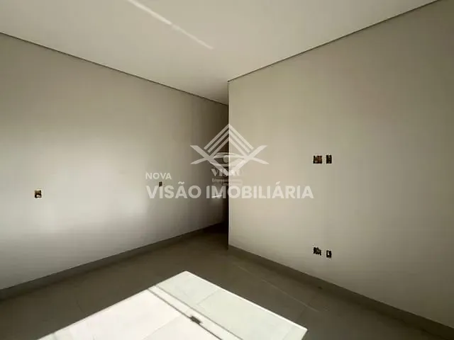 Casa com 300m² 1 quarto e 1 banheiro, à venda, no bairro Sonhalto Videira em Sinop