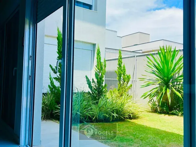 Casa 2 quartos e 2 banheiros, à venda, no bairro Resedás em Holambra