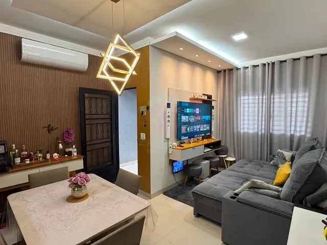 Casa com 150m² 2 quartos e 2 banheiros, à venda, no bairro Universitário em Campo Grande
