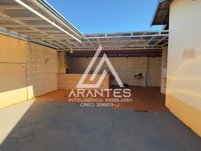 Casa com 200m² 2 quartos e 1 banheiro, para alugar, no bairro Conjunto Habitacional Vida Nova em Barretos