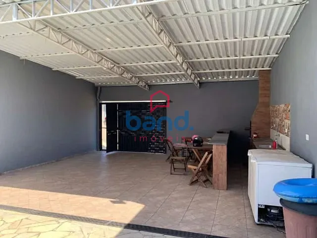 Casa com 150m² 1 quarto e 2 banheiros, à venda, no bairro Centro em Porto Feliz