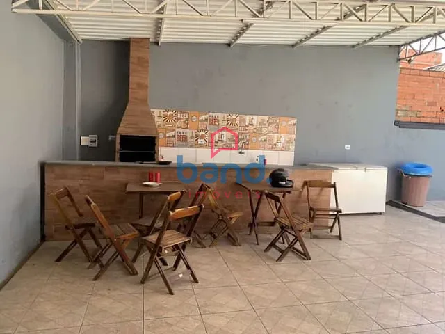 Casa com 150m² 1 quarto e 2 banheiros, à venda, no bairro Centro em Porto Feliz