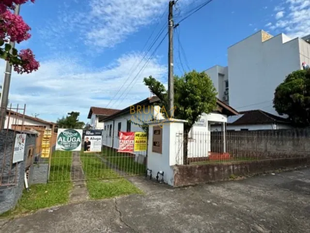 Casa 2 quartos e 1 banheiro, para alugar, no bairro Centro em Sapiranga