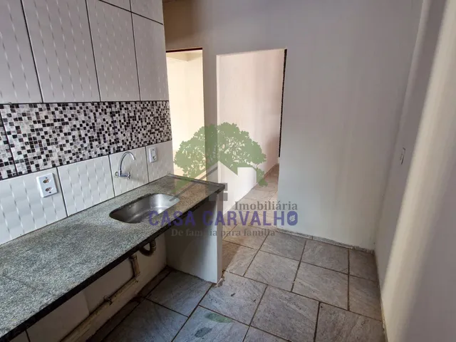Casa 2 quartos e 1 banheiro, para alugar, no bairro Padre Ernesto Sassida em Corumbá