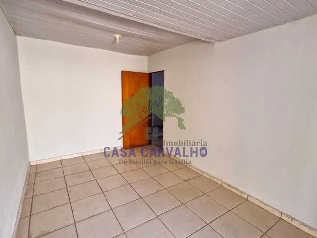 Casa 2 quartos e 1 banheiro, para alugar, no bairro Padre Ernesto Sassida em Corumbá