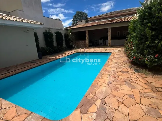 Casa 5 quartos e 2 banheiros, à venda, no bairro Jardim Nova Yorque em Araçatuba