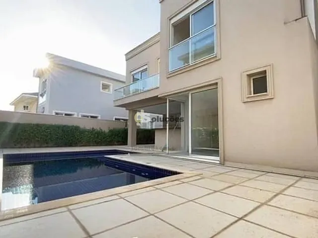 Casa 4 quartos e 5 banheiros, à venda, no bairro Alphaville em Santana de Parnaíba