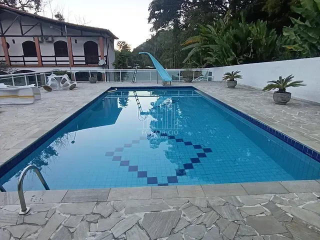 Casa com 2100m² 8 quartos e 6 banheiros, à venda, no bairro Parque Silvestre em Guapimirim