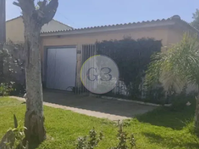 Casa 2 quartos e 3 banheiros, à venda, no bairro Areal em Pelotas