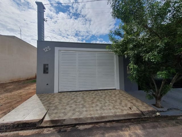 Casa com 125m² 2 quartos e 1 banheiro, à venda, no bairro Residencial Candeias em Birigui