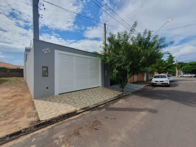 Casa com 125m² 2 quartos e 1 banheiro, à venda, no bairro Residencial Candeias em Birigui