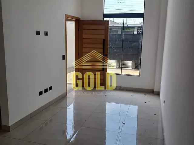 Casa 3 quartos e 2 banheiros, à venda, no bairro Jardim Prefeito Milton Menezes em Londrina