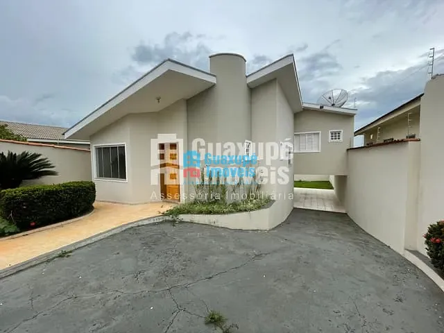 Casa com 230m² 3 quartos e 4 banheiros, à venda, no bairro Residencial Alto da Colina em Guaxupé