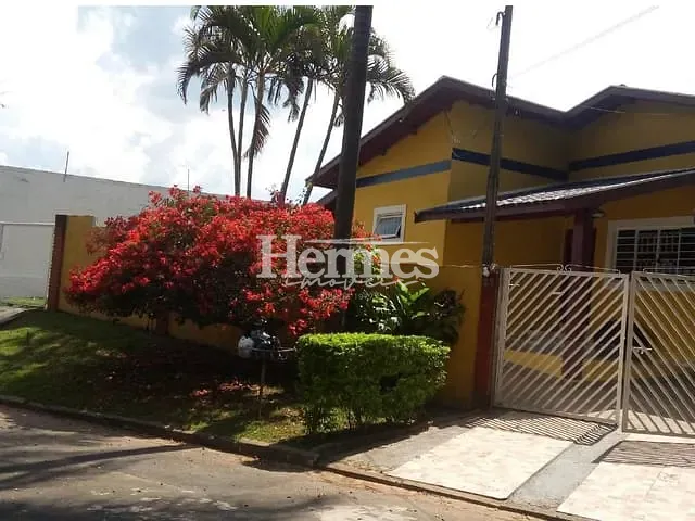 Casa com 1100m² 3 quartos e 3 banheiros, à venda, no bairro Parque Xangrilá em Campinas