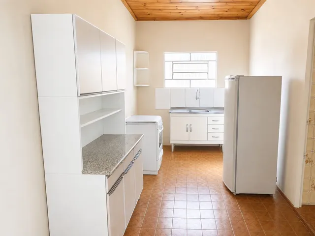 Casa com 300m² 2 quartos e 1 banheiro, à venda, no bairro Jardim Guanabara em Americana