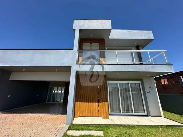 Casa com 181m² 3 quartos e 2 banheiros, à venda, no bairro Canabarro em Teutônia