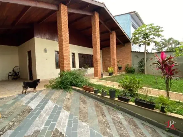 Casa 3 quartos e 3 banheiros, à venda, no bairro Belas Artes em Itanhaém