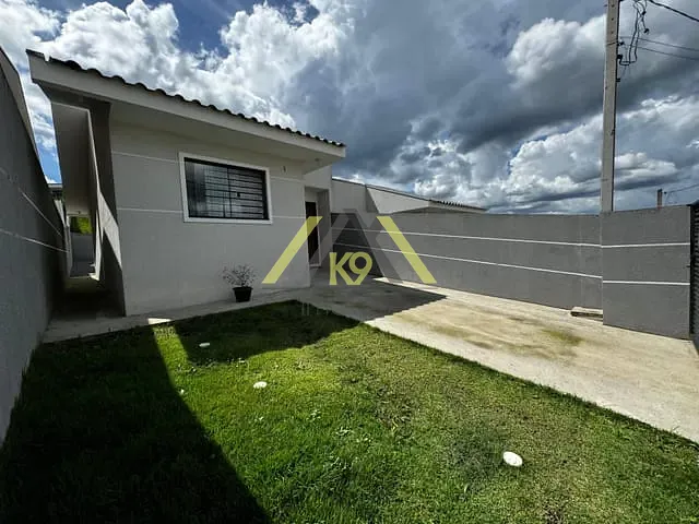 Casa com 252m² 3 quartos e 1 banheiro, à venda, no bairro Embu em Colombo