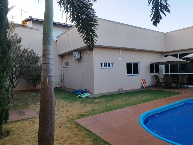 Casa 4 quartos e 3 banheiros, à venda, no bairro Jardim Mariliza em Goiânia