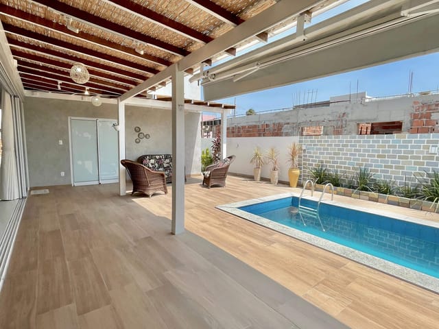 Casa com 452m² 4 quartos e 6 banheiros, à venda, no bairro ALPHAVILLE em Barra dos Coqueiros