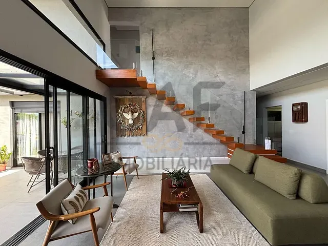 Casa com 720m² 4 quartos e 5 banheiros, à venda, no bairro Residencial Portal do Sol em Holambra
