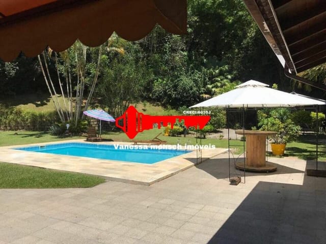 Casa com 300m² 3 quartos e 4 banheiros, à venda, no bairro Santo Antônio de Lisboa em Florianópolis
