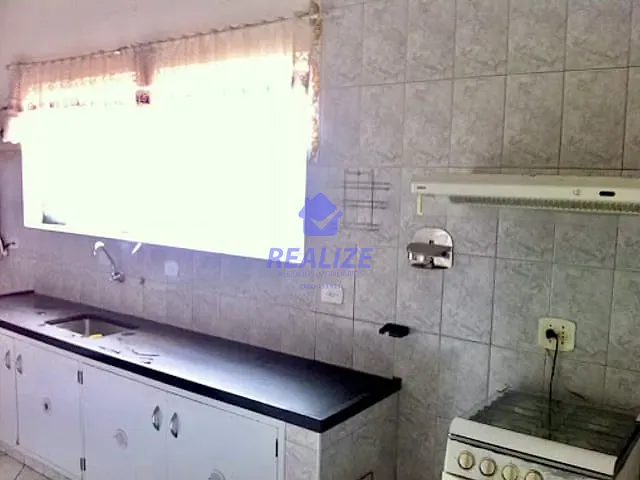 Casa com 347m² 4 quartos e 1 banheiro, à venda, no bairro Centro em Botucatu