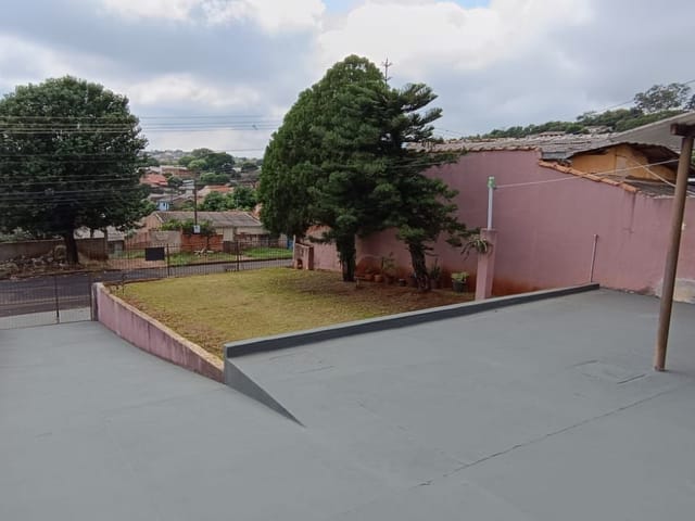 Casa com 301m² 3 quartos e 1 banheiro, à venda, no bairro Planta São Francisco em Cambé